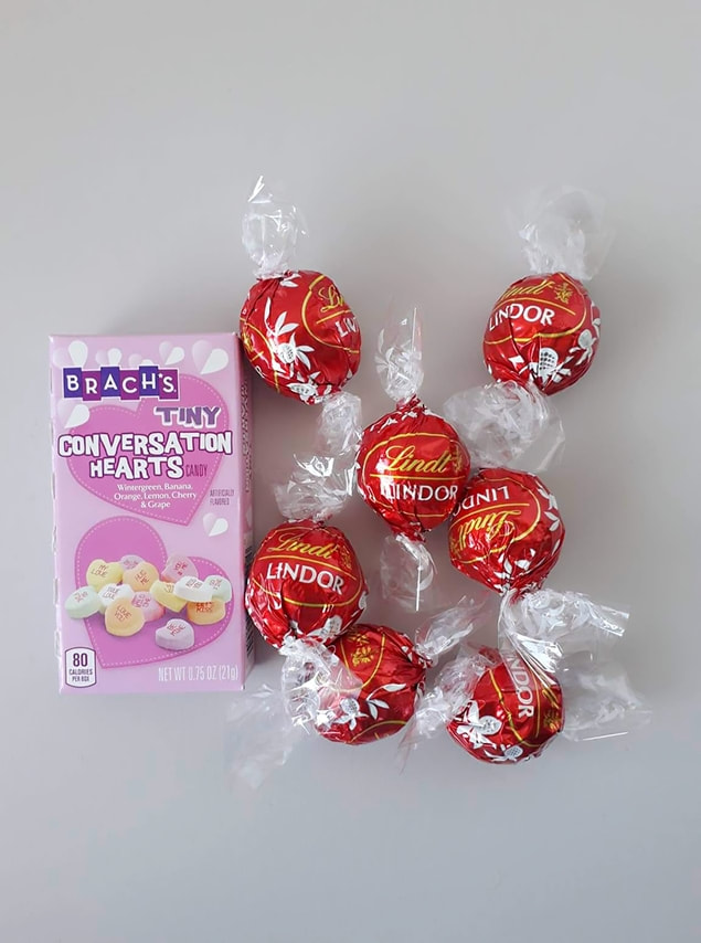 Brach's Tiny Conversation Hearts Candy, 5 Count Hand, Conversation Hearts  Candy 